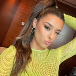 Marta Díaz Instagram - 🌸 10 fotos random 🌸 1. De una grabación que sale en septiembre 2. Me siento muy RBD 😂 3. Foto del makeup de antes de la boda 4. Me flipaba este look para ir a la Bresh 5. Mucho 6. Ese outfit… amooo 7. Concierto del Ferxxoo 8. 2.0 9. Concierto de Romeo Santos, lloré mucho 10. A mi hermana le flipa este look y la foto así que le hago caso. Siempre