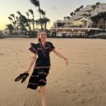 Marta Hazas Instagram - Un poquito de estos días. Aunque sea Febrero… Aunque no lo parezca, estoy trabajando. 🎥 . Gracias por la hospitalidad @meliahtlresorts @paradisusbymelia_esp #paradisussalinaslanzarote