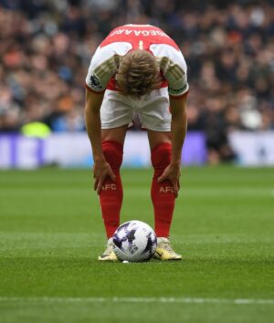 Martin Ødegaard Instagram - ⚽️❤️