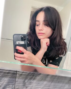 Mary Mouser Thumbnail - 522.2K Likes - Top Liked Instagram Posts and Photos