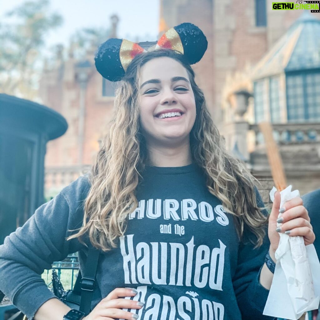 Mary Mouser Instagram - this time last year, I had a long weekend from work, so my sister and I went to Disneyworld ✨ seriously Disney parks at Halloween time are my favorite kind of magical. I’ll be waiting to go back until the world is much safer, but I already have a list of foods I’ll want to eat when I get there 😂 What’s your favorite park ride / snack?