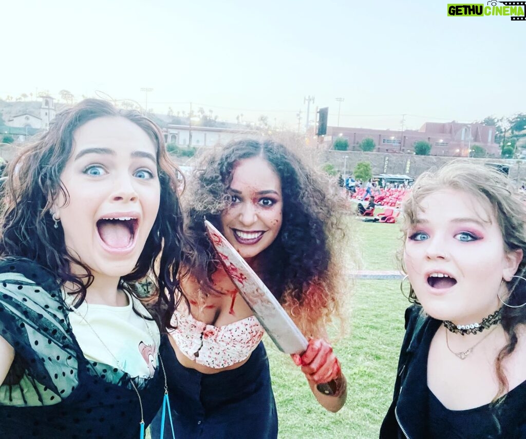 Mary Mouser Instagram - we ain’t afraid of no ghosts. #fearstreet part three was a blast - and we definitely got in on the scares this time around 😈 ps. my partner for fighting off crazy possessed killers? my baby sis @ashleymousermusic for sure.