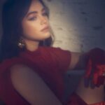 Mary Mouser Instagram - first look makes me feel all: ⚔️🪦⛓ but the second look makes me feel all: ♦️🩸🧨 and then on the inside I’m actually all: 🎀🖤🙃 . from my @flanellemagazine cover shoot photographer: @ben_cope stylist: @mrmontyjackson make up: @courthart1 hair: @bekahlesser
