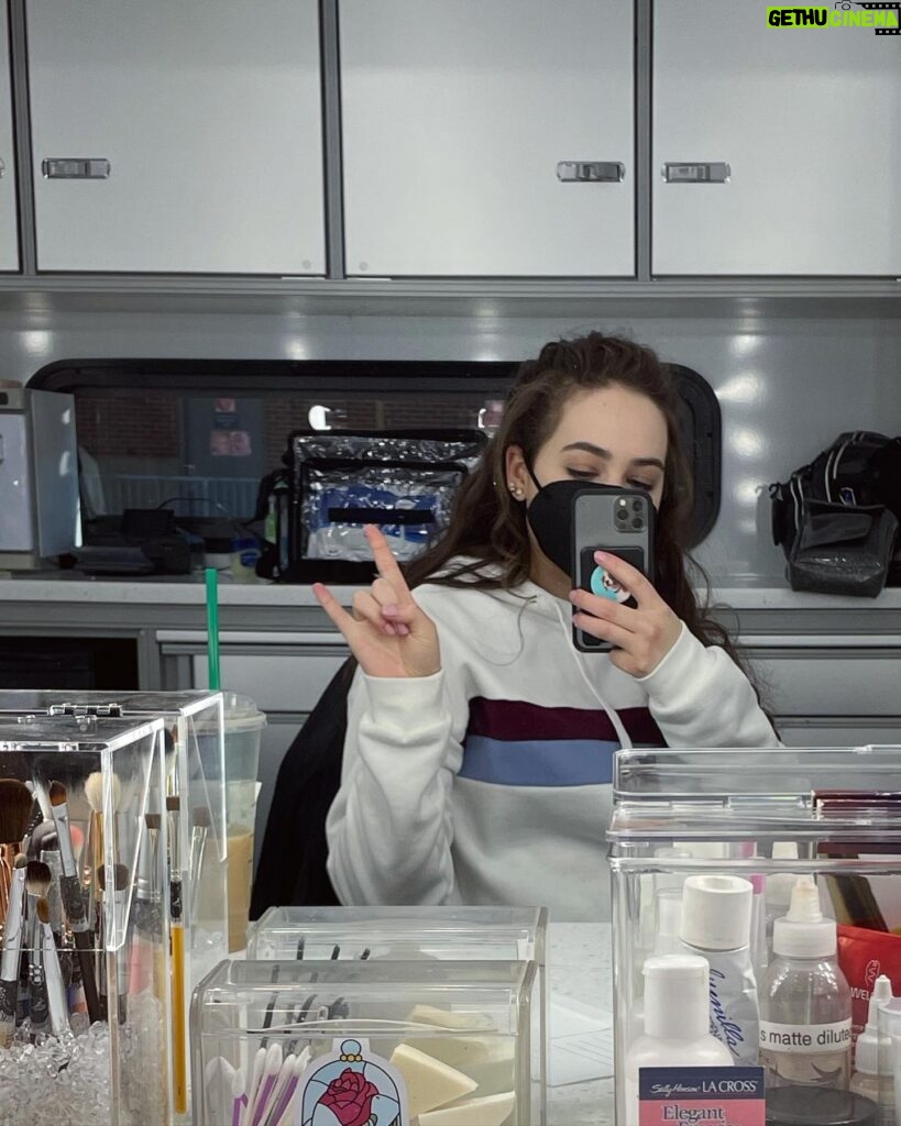 Mary Mouser Instagram - SEASON 4 OF COBRA KAI IS STREAMING NOW ON NETFLIX ❤‍🔥 okay now that I have your attention… here are a few bts pics from S4 of some magical moments and some wonderful people that I feel so grateful to know and spend my days with. Bringing the world of Cobra Kai to life truly feels like a dream every day and I have you to thank for making that dream a reality. 👊💖 More BTS to come - but I don’t want to spoil anything just yet. GO GET WATCHING SO I CAN SHARE THIS FUN STUFF! (ps. have I mentioned you should never ask @tannerbuchananofficial or @xolo_mariduena to hold your phone for you during a take? 🙄)