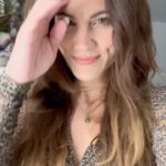 Mary Synatsaki Instagram - Βγες και πάρε μόνο το κινητό σου μαζί, την καλή σου διάθεση και τα κλειδιά σου! Χρήματα έχεις στο κινητό με την νέα υπηρεσία @viber Pay!!! #partner #superapp #nightouttfit