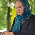 Maryam Amirjalali Instagram - بادرود‌به‌همه‌دوسنان خوبم عکسهاوخاطرهای گذشته رابدست باد‌بسپارید وازاین به بعد‌به‌ مثبهای‌زندگی زیبا‌فکرکنید وموجوداتی که‌باعث سلب ارامش روح وروانتان‌میشون بشگل کاغدباطله ازش استفاده کنید‌زندگی ارزش این همه رنجو‌نداره‌💙💙💙💙💙