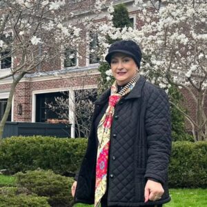 Maryam Amirjalali Instagram - بالاخره‌بهار‌تورنتوهم ازراه رسید 💙 بایک
رفیق‌ویک همراه💙