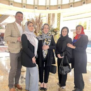 Maryam Amirjalali Instagram - عکس یادگاری‌‌‌ بادوستان‌جان‌‌ درهتل‌اسپیناس💙