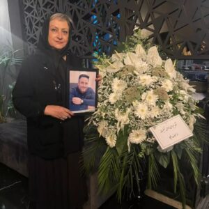 Maryam Amirjalali Instagram - یاورهمیشه مومن توبروسفر
سلامت .غم‌من مخورکه دوری برای من شده عادت‌🖤 مصطفی عزیزم‌
دوست خوبومهربونم برای
رفتن خیلی زود عجله‌کردی
روحت شادویادت همیشه
درقلبم‌ماندگار🖤 ۸‌شهریورماه ۱۴۰۱🖤
