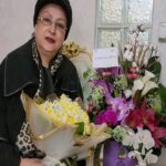 Maryam Amirjalali Instagram - شهرزاد‌‌عزیزم‌نازنین‌ بی نهایت ازگلهای‌زیبائی که برای‌من فرستادی‌بی نهایت ممنون وسپاسگزارم‌‌‌دوستت دارم‌تا‌بی‌نهایت‌💙 @shahrzadkamalzadeh . . . . #روزمادر #مریم_امیرجلالی #شهزاد_کمال_زاده #هنرمند #روززن #گل #گل_نرگس #عشق #flowers #mothersday