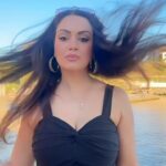 Maryam Zakaria Instagram - The transition you can’t miss 😉🖤🔥 📍 Finnboda Stockholm 🇸🇪 #trending #transition #stockholm #finnboda #sverige #sweden #blackjumpsuit #ootd #explore #instareels #glamlook