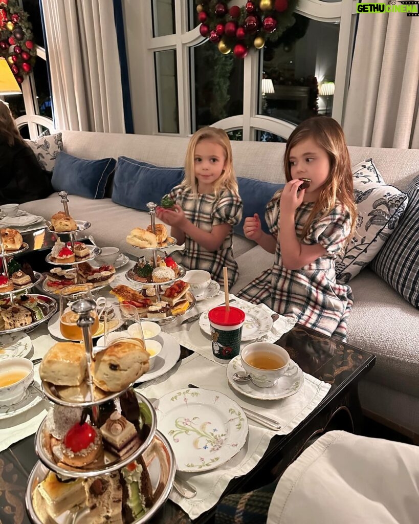 Maryse Mizanin Instagram - My girls love playing tea time, so we took them to the real afternoon tea 🫖 @thepeninsulabh 🤍