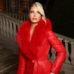 Maryse Mizanin Instagram - Mrs. Claus!!! ❤️❤️❤️ Who loves Christmas like i do?! 🎄 Faux Fur @shopakira Hair @leovalentinohair Photos @victoriasirakovaphotographer