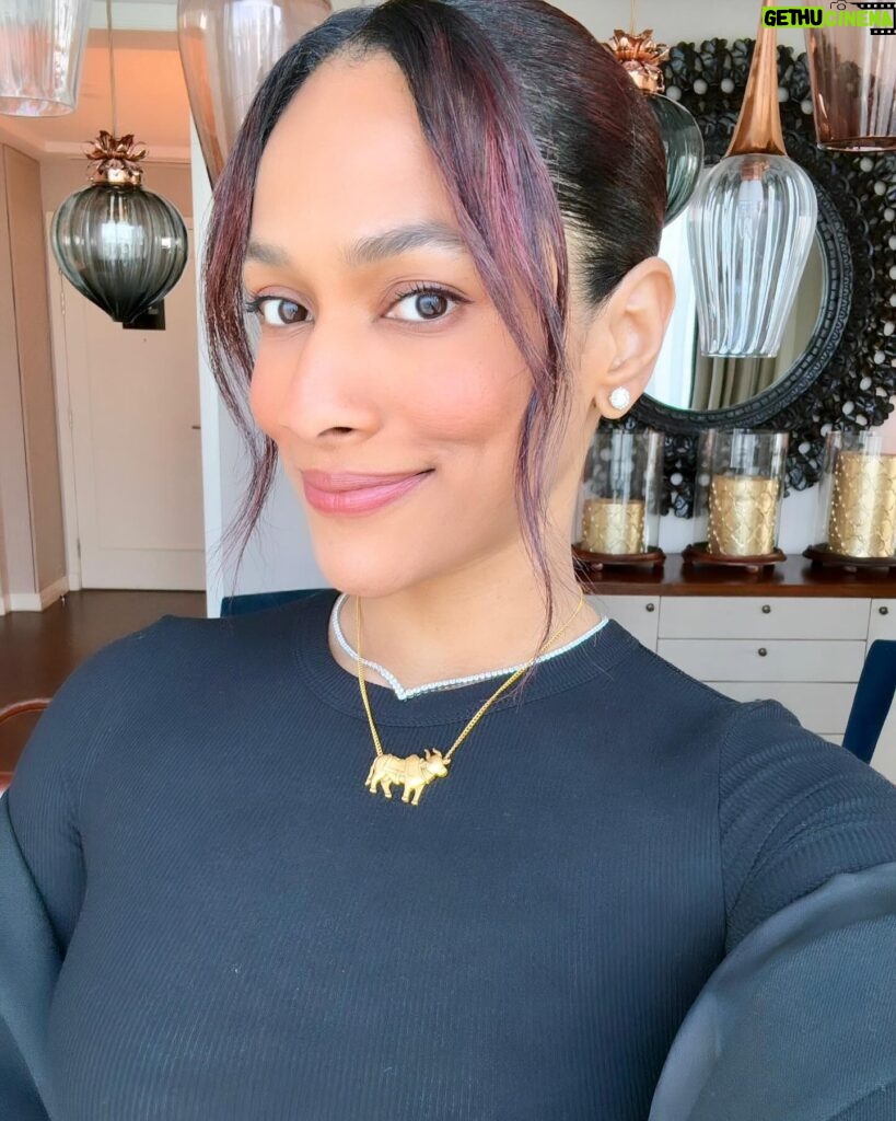 Masaba Gupta Instagram - Feeling cute. 🥰 ( is this normal?)