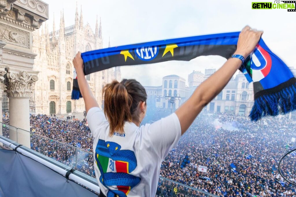 Matilde Gioli Instagram - TE L’HO PROMESSO DA BAMBINO 🖤💙🖤💙🖤💙🖤💙 ⭐️⭐️ @inter