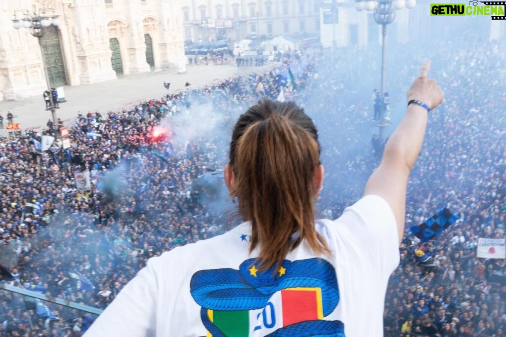 Matilde Gioli Instagram - TE L’HO PROMESSO DA BAMBINO 🖤💙🖤💙🖤💙🖤💙 ⭐️⭐️ @inter