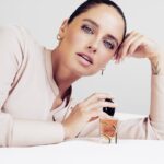 Matilde Gioli Instagram - SÌ alla vita. Sì alla forza d’animo. Sì ai sogni. Sì alla libertà. Sì all’amore. Sì a me stessa. @Armanibeauty #ArmaniSi #fragrance #adv