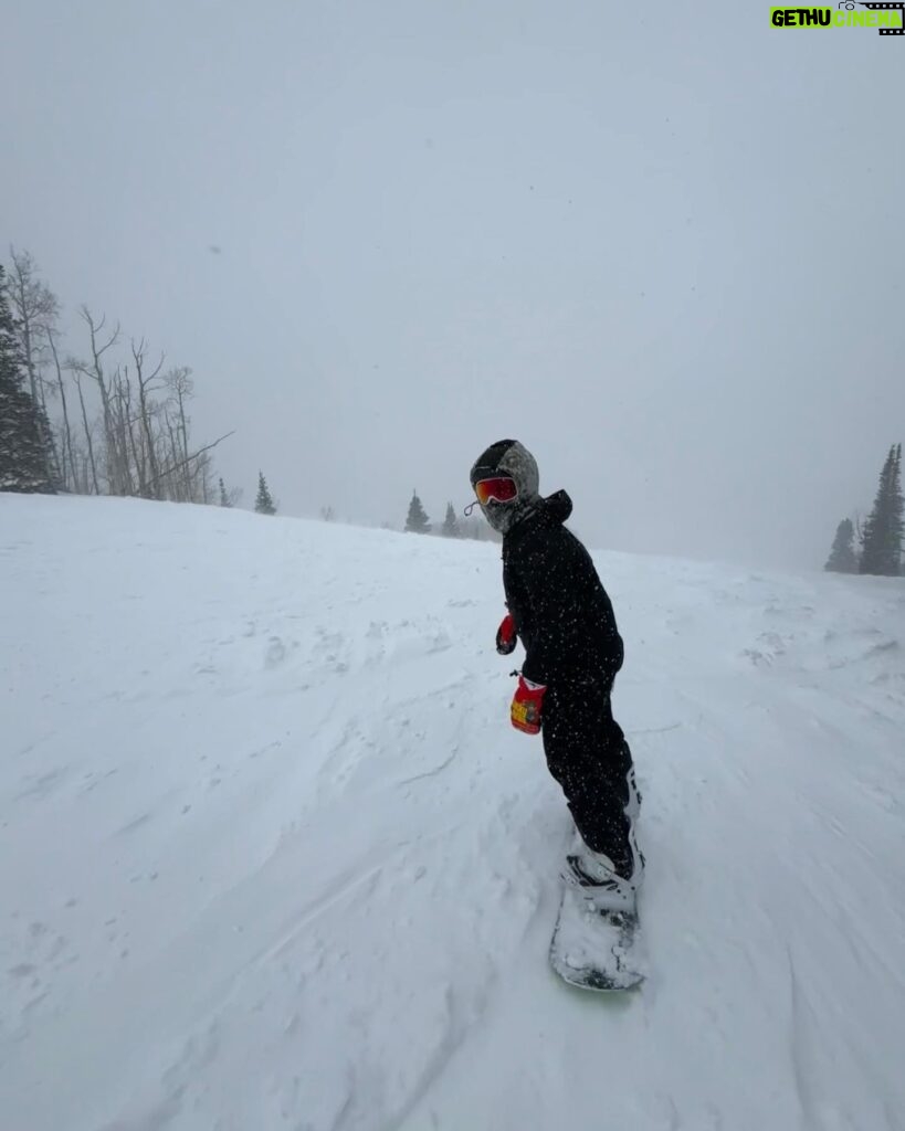 MattyB Instagram - Powder day >