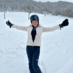 Maya Karin Instagram - Super snow in Japan!! ⛷️🏂⛷️🏂❄️☃️❄️☃️ Sampai boleh hampir tenggelam dalam salji 😂❄️❄️❄️ #iloveskiing #kaputt #hakuba #japan