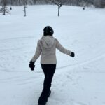Maya Karin Instagram - Super snow in Japan!! ⛷️🏂⛷️🏂❄️☃️❄️☃️ Sampai boleh hampir tenggelam dalam salji 😂❄️❄️❄️ #iloveskiing #kaputt #hakuba #japan