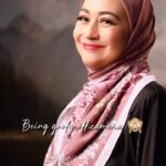 Maya Karin Instagram - Lights, camera, action!📸🎬 Capturing the enchantment of Tun Fatimah's timeless beauty with the ever-graceful ✨Maya Karin✨ Join us behind the scenes as we bring history to life, unveiling the elegance and heritage of a bygone era. Through the lens, we aim to inspire and empower women to embrace their heritage and forge their own unique paths. 📸✨💪 #sofearose #sofearosexmayakarin #tunfatimah #kisahwanitaagung