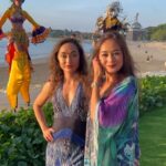Maya Karin Instagram - Ode to my sister @imroelcke She’s just awesome and so beautiful 🦋 The most loyal sister ever, fearsome lawyer and kick hard in the gym 👊🏼