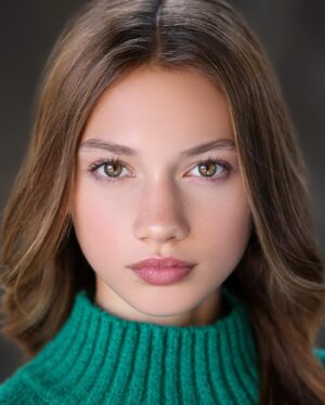 Maya Le Clark Instagram - Loving these new headshots from @lillykphotography!!!! What’s your favorite?