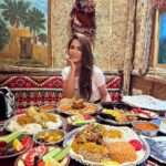 Mays Anber Instagram - ماكو شي بس خفايف علمود الدايت 😂😂يعني المائدة العراقية ماكو اطيب منها ودسمه 🥺ولازم مانسمن شلوووووون دربونة - Darbona