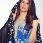 Mays Anber Instagram - يا ام العباية حلوة عباتج يا سمرة هواية زين بصفاتج هله وميت هله يا ريم الفلا مو كلبي امتله من نور وجناتج جلسة تصوير غلاف مجلة مجلة كل الاسرة @kulalusra شكرا المبدعة طيبة ذياب ودار خاتون على الهاشمي والعباية @teebadhiab @darkhatoonfashions شكرا لفريق العمل ❤️❤️ اعداد واشراف @rana_mehranian خبير المظهر @eliomoussallem تصوير @charbelnounphotography مكياج @hildadaagher شعر @georgesmattarofficial
