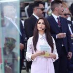 Mays Anber Instagram - اليوم من أم الربيعين من موصل الحبيبة .. تقديم #مهرجان_الربيع_في_الموصل مع الاعلامي مصطفى المولى برعاية سيادة رئيس الوزراء محمد شياع السوداني وحضور محافظ نينوى الاستاذ عبد القادر الدخيل …فيما حضر الاحتفال شخصيات حكومية وشعبية وفنية كبيرة في ساحة الاحتفالات بأيسر الموصل. تصوير المبدع ياسر @yasser_ahmed3