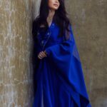Mays Anber Instagram - منو مثلي يعشق اللون الازرق الملكي 💙