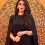 Mays Anber Instagram - دائما الاسود ينطي رقي للاطلالة اذا كانت نسائية او رجالية ؟؟ 🖤انتو تحبون اللون الاسود #رمضان2024 #fyp