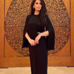 Mays Anber Instagram - دائما الاسود ينطي رقي للاطلالة اذا كانت نسائية او رجالية ؟؟ 🖤انتو تحبون اللون الاسود #رمضان2024 #fyp