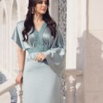 Mays Anber Instagram - كوني القوة كوني مصدر الاطمئنان لمن حولك … الاهم كوني فخورة بذاتك … اكتبولي بنات وشباب منو من نساء بحياتكم من مصادر القوة وليش؟ تفاصيل اللوكً في التاغ❤️