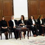 Mays Anber Instagram - من دواعي سروري ونقطة فاصلة في مسيرتي الاعلامية محاورة رئيس الوزراء العراقي سيادة محمد شياع السوداني في جلسة التعرف على برامج المجلس الاعلى لشؤون المراة … الجلسة كانت بإشراف الدكتورة شهباء العزاوي مستشار رئيس الوزراء لشؤون المرأة @shahbaaalazawy …. الحمد لله حتى يبلغ الحمد منتهاه … الحمد الله كدرت اثبت ان المرأة العراقية بالعمل والاصرار تكدر توصل وتحقق حلمها وتعكس صورة جميلة عن وطنها