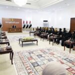 Mays Anber Instagram - من دواعي سروري ونقطة فاصلة في مسيرتي الاعلامية محاورة رئيس الوزراء العراقي سيادة محمد شياع السوداني في جلسة التعرف على برامج المجلس الاعلى لشؤون المراة … الجلسة كانت بإشراف الدكتورة شهباء العزاوي مستشار رئيس الوزراء لشؤون المرأة @shahbaaalazawy …. الحمد لله حتى يبلغ الحمد منتهاه … الحمد الله كدرت اثبت ان المرأة العراقية بالعمل والاصرار تكدر توصل وتحقق حلمها وتعكس صورة جميلة عن وطنها