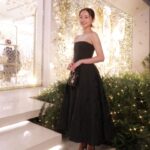 Mayu Hotta Instagram - ・ DIOR HOLIDAY POP-UP 🎄 2024年クルーズ コレクションと呼応するたくさんの バタフライが輝く装飾やTREE OF LIFEが 幻想的で美しかったです。 店内やアイテムにも沢山の蝶のモチーフが🦋✨ 表参道交差点にて11月18日(土)から12月25 日(月)まで 開催されるそうです〜行ってみてね♡ @dior #DiorCruise #SupportedByDior #ディオールホリデーポップアップ #ディオールファインジュエリー