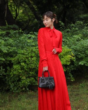 Mayu Matsuoka Instagram - #PRADAMODE

あいにくの雨かな、と思ったら
緑がぐっと輝いて
素敵な時間を過ごしました
