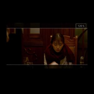 Mayu Matsuoka Instagram - こんばんは🌸.
東京はもう葉桜ですね

映画「騙し絵の牙」
公開からもう2週間が経とうとしてるようです。
まだだよーという方は
お体に気をつけつつぜひ観てほしいです😊.

#写真は映画の中で
#酔っ払うシーンの私なのですが
#セッティング中だと思うんだけどこれ
#ちょっと眠くなってない？笑

#しかしこの春すごく眠いね
#がんばりすぎないでね