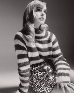 Mckenna Grace Instagram - 🖤 Thank you @flauntmagazine🖤 swipe to the end for bts with Gizmo Photographed by:@JonnyMarlow Styled by: @MrMontyJackson featuring @Bulgari Hair: @ByKileyFitz Makeup: @LorenCanbymakeup Videographer: @MasonDepaco Written by: @Laur3nCastro #TheFutureExperience #FlauntMagazine