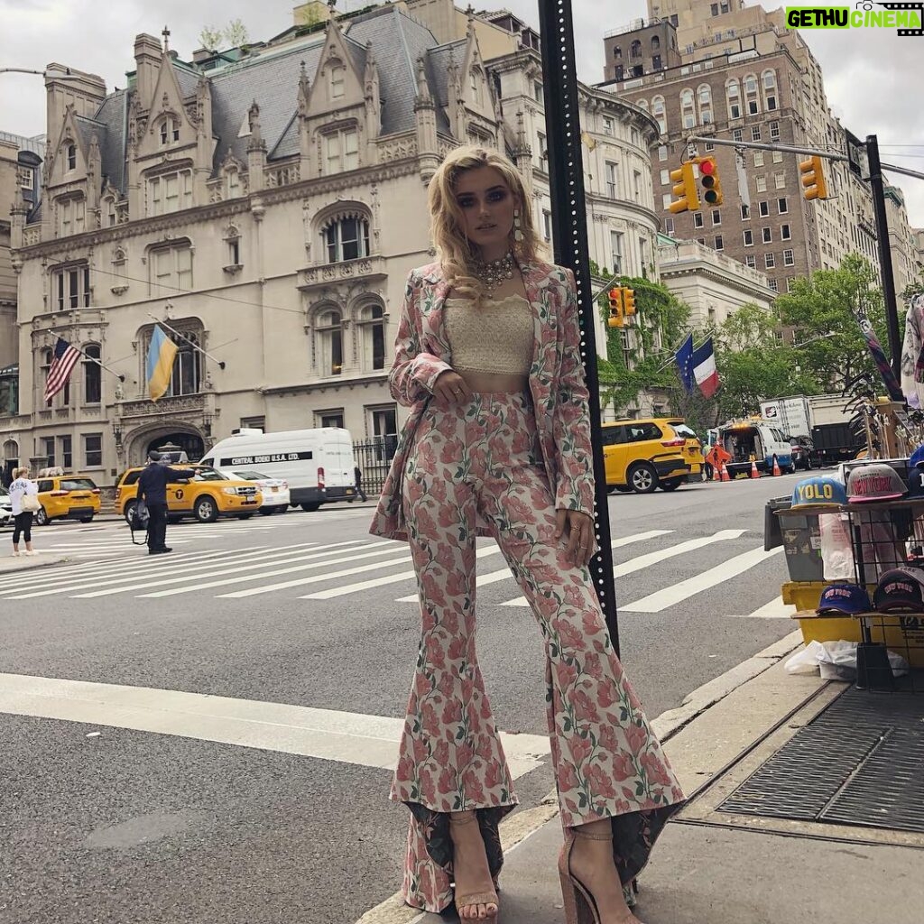 Meg Donnelly Instagram - what’s good?
