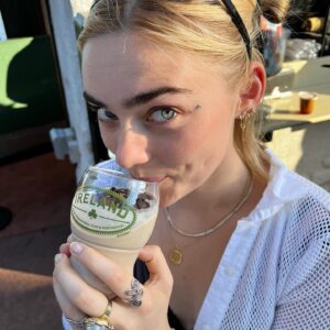 Meg Donnelly Thumbnail - 163.8K Likes - Most Liked Instagram Photos