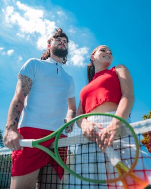 Meg Verschelle Instagram - Petit match des familles en MP 🎾☀️
📸 : @alexandrep__