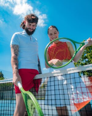 Meg Verschelle Instagram - Petit match des familles en MP 🎾☀️
📸 : @alexandrep__
