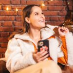 Meg Verschelle Instagram - Quand je reçois un message de Valouzz 🥺🧡