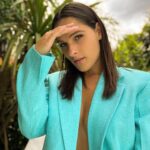 Meg Verschelle Instagram - 📙🦋