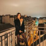 Meg Verschelle Instagram - Paris tonight 🤍 devinez pour quiiii 🐤💛