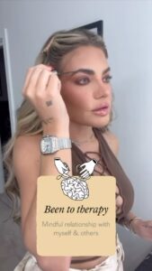 Megan Barton Hanson Instagram - GRWM as I talk about my recent dating life @thepureapp #PureDatingApp #PureQueens #AD