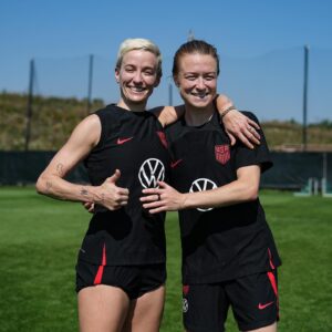 Megan Rapinoe Instagram - Pinoe’s final training 💙❤️