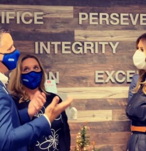 Melania Trump Instagram - Thanksgiving is about gratitude, reflection, & giving back to our communities. Thank you @4kids.us for showing me the wonderful network you have built to support our Nation's children. Your work is inspirational & essential to helping those in need.  #HappyThanksgiving